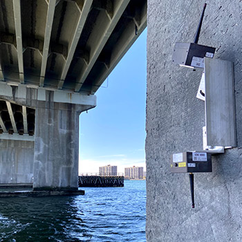 Laser displacement sensor on bridge pier Laser displacement sensor on bridge pier