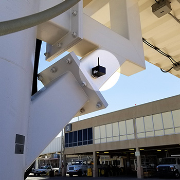 Wireless tiltmeter on airport jet bridge