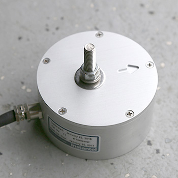 triaxial geophone anchored to concrete triaxial geophone anchored to concrete