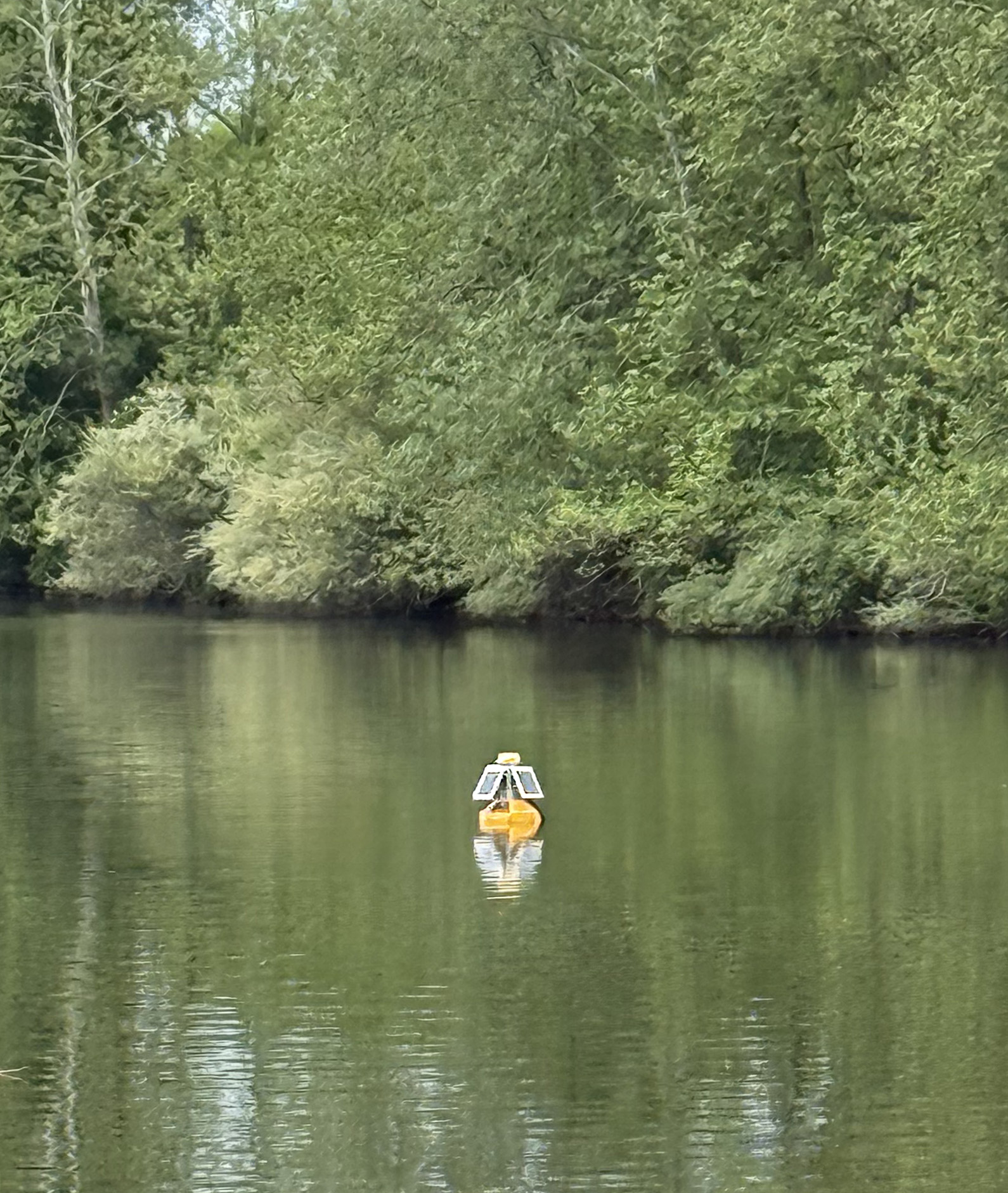 EMS logger records and transmits water quality measurements from In-Situ Troll EMS logger records and transmits water quality measurements from In-Situ Troll