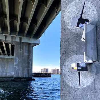 Wireless laser-tilt on bridge pier