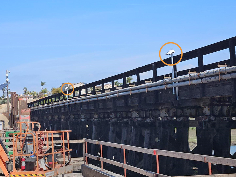 Rail Bridge with GNSS Sensors GNSS Sensors on Bridge