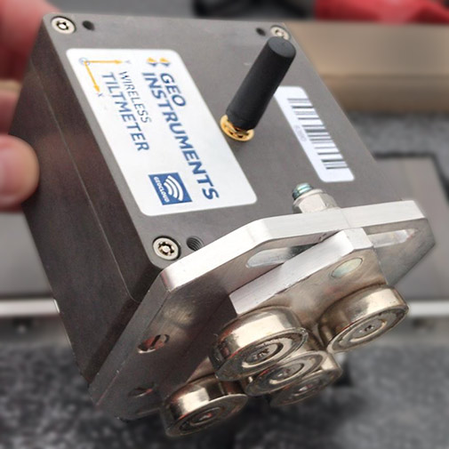 GeoCloud Tiltmeter with Magnet Mounting Plate GeoCloud Tiltmeter with Magnet Mounting Plate